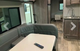 2020 Winnebago Minnie Winnie 31H