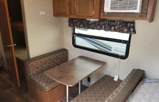 ***Rental 2017 18 foot bunkhouse trailer for rent sleeps 6