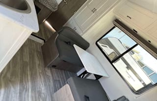2024 Gulf Stream RV Conquest 6237LE