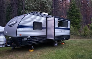 2019 Wolf Pup Light and Easy to Tow-No Burning Man