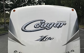 2018 Cougar 33mls