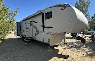 2010 Keystone RV Montana High Country 333DB