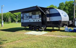 Cherokee "GreyShewolf" w/Patio