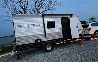 Campventure Cruiser: Family Fun on Wheels!