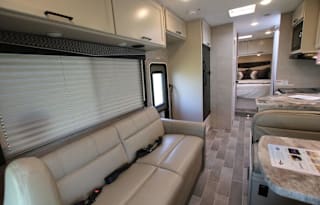 2022 Thor Motor Coach Chateau 28A