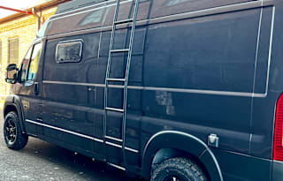 "Katahdin" All Season, Well Heated, Off-Grid Adventure Van