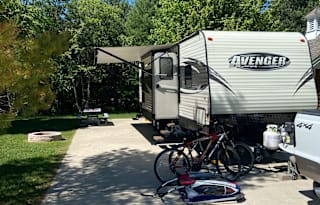 2017 Prime Time RV Avenger 34DQB