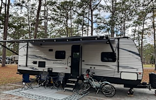 Adventure Hunters 2021 Bunkhouse Camper