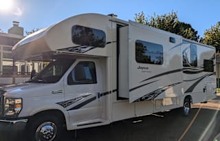 2017 Jayco Greyhawk - Glamping Heaven!