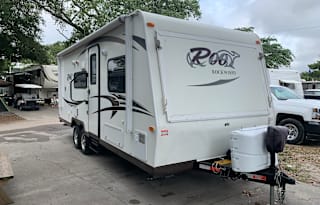 Rockwood Roo 233s