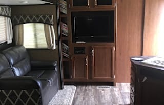 2017 Jayco White hawk Davenport’s Kram-A-Lot Inn