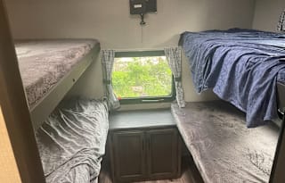 2022 Venture RV SportTrek Touring Edition STT343VI