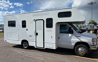 2017 Thor Motor Coach Axis 25.1