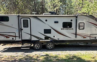2019 Heartland Wilderness 2725BH