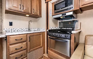 2020 Gulf Stream RV Conquest Class C 63111