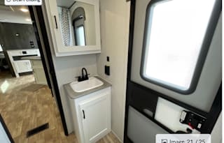 Adventurous 2023 Keystone Hideout: Sleeps 8
