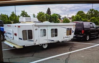 2008 26/19 hard sided pop up Trail Manor RV