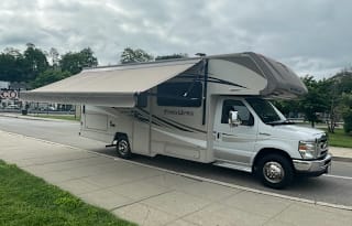 2016 Winnebago Minnie Winnie 25B