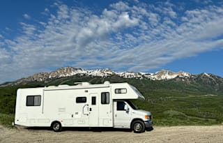 Four Winds Majestic Family RV