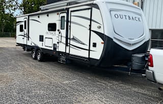 2017 Keystone RV Outback 324CG