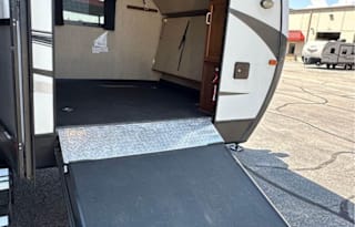 2017 Keystone RV Outback 324CG