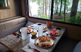 2018 Thor Motor Coach Four Winds 22B