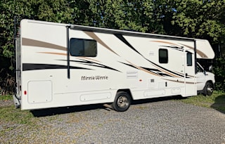 2019 Winnebago Minnie Winnie 31G
