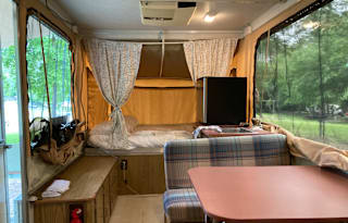 Find your Destiny! 1992 Coleman Destiny Royal. - STATIONARY RENTAL ONLY