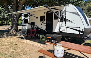 2019 Dutchmen RV Kodiak Ultimate 24ft. BunkHouse