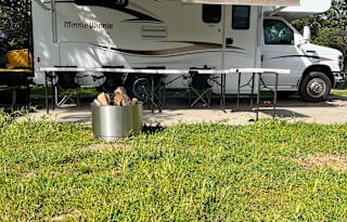2015 WINNEBAGO RV IND MINNIE WINNIE