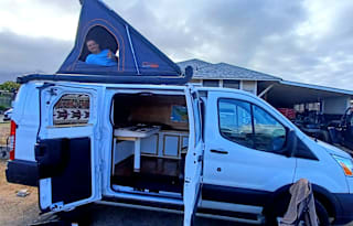 2016 Upgraded Conv Camper Van Ford +NEWCamper Top