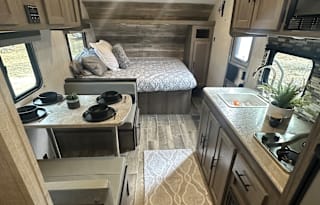 Easy to pull!! 2022 Gulf Stream Super Lite 199 DD