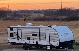 Beautiful Spacious Camper with 7 Separate Sleeping Places - WILL DELIVER