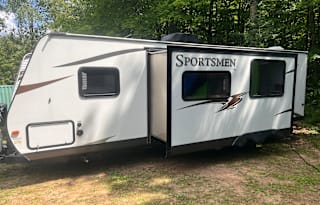 Sporty  Show Stopper