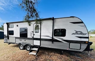 Nate and DeAnna's family rv rental