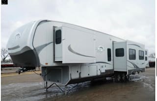2011 Open Range RV Open Range RV 427BHS w/5 slides