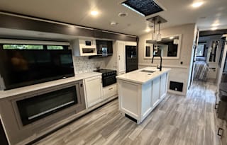2024 Jayco White Hawk 32QBH - Delivery Only
