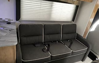 2021 Coachmen RV Leprechaun 311FS Ford 450