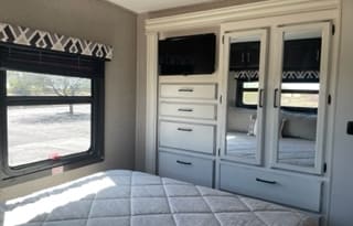 2021 Entegra Coach Odyssey 31F