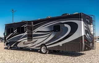 Home Away from Home - Bunkbed / 2 full Baths