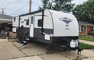 2020 Prime Time RV Avenger 27DBS