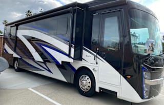 2019 Entegra Coach Reatta 39Bh