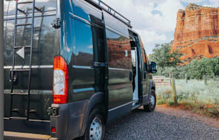 Jane's Island Venture Vans