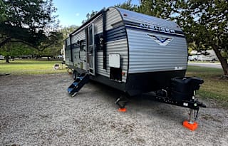 Escape to Adventure in Our Spacious Camper!