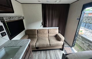 2020 Jayco Jay Flight take a trip in Journey Jayco