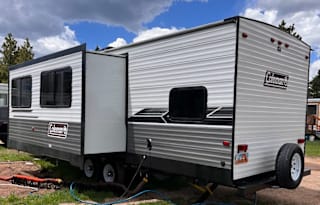 2022 Coleman Lantern 295QBWE Unit 16