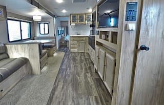 2018 Coachman Freedom Express