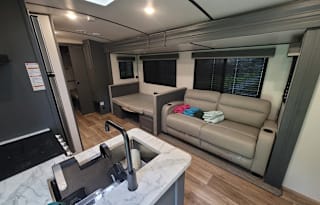2022 Keystone Bullet Quad Bunk