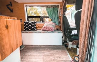 2009 Sprinter -100% OFFGRID - Road Ready