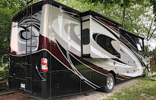 2017 Thor Motor Coach Challenger 37LX ("Molly")")